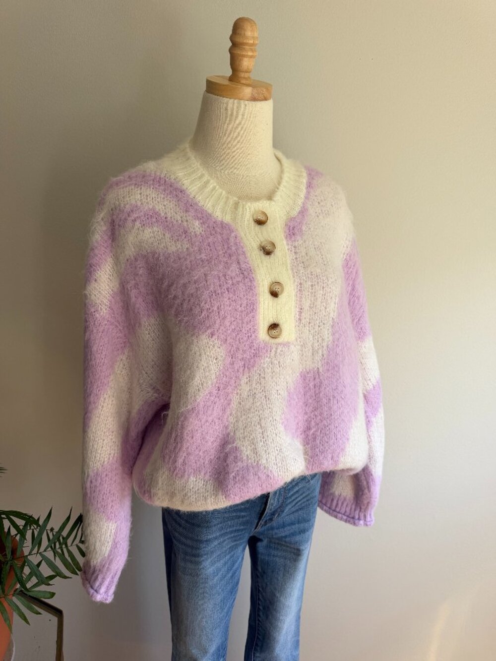 Little Lies Purple & Cream Colorblock Fuzzy Knit Sweater Size Small/Medium